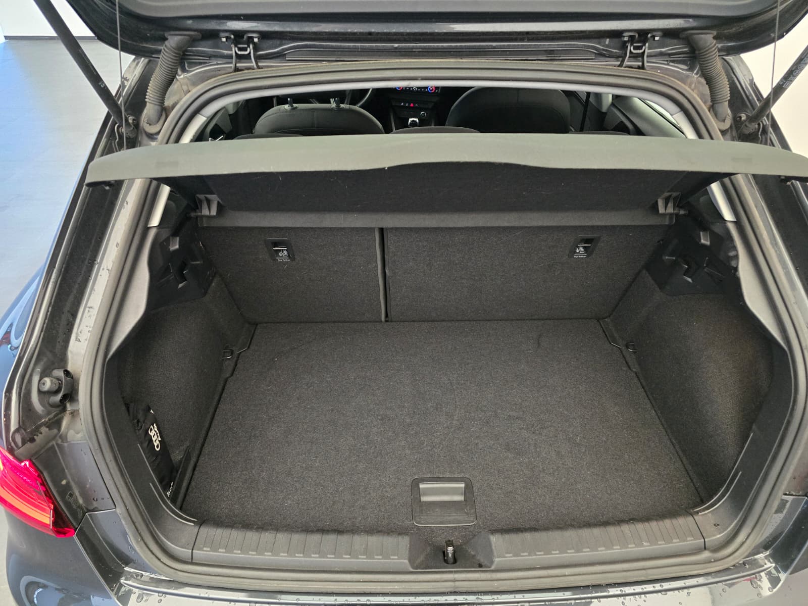 AUDI A1 Sportback 30 TFSI Attraction S-tronic-image-14