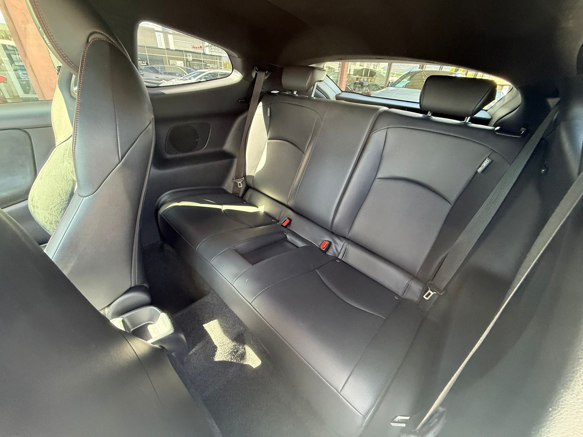 TOYOTA Yaris 1.6 GR Sport-image-6