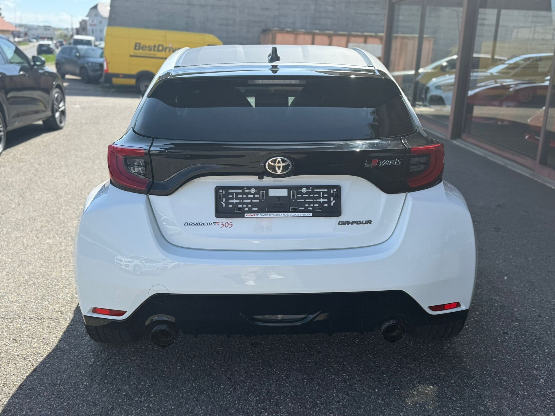 TOYOTA Yaris 1.6 GR Sport-image-4