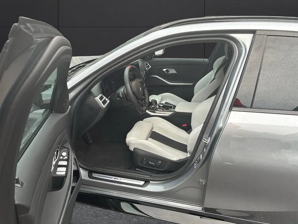 BMW M3 Touring xDrive Competition M-showroom-element-3