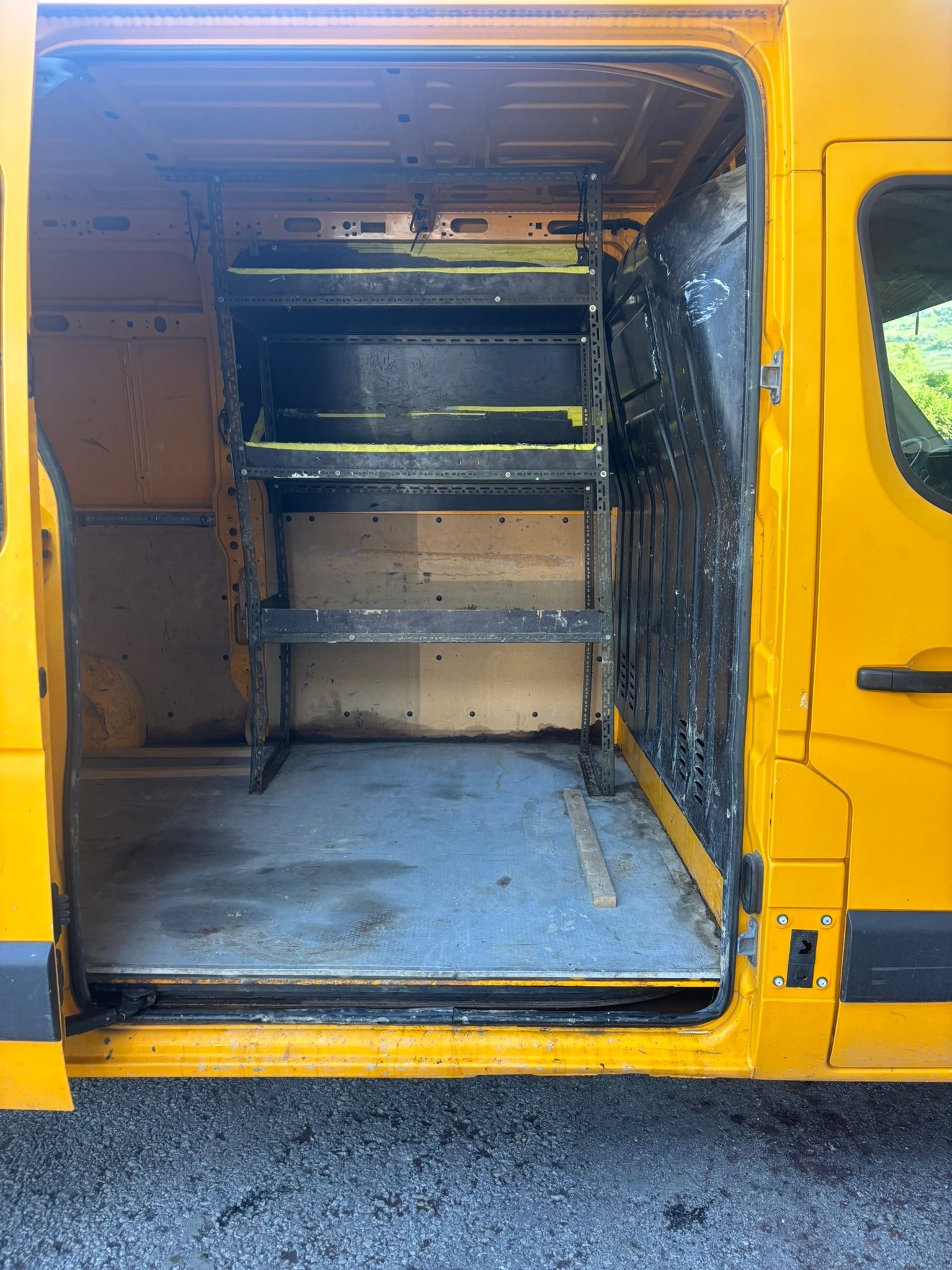 RENAULT Master T35 ENERGY 2.3dCi 145 L2H2-image-12