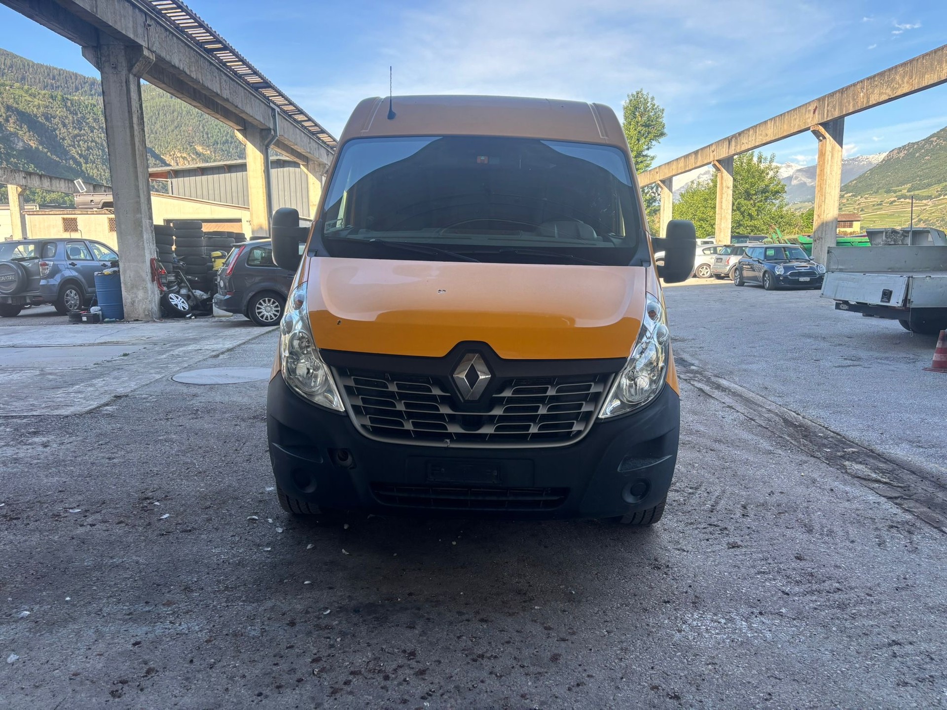 RENAULT Master T35 ENERGY 2.3dCi 145 L2H2-image-2