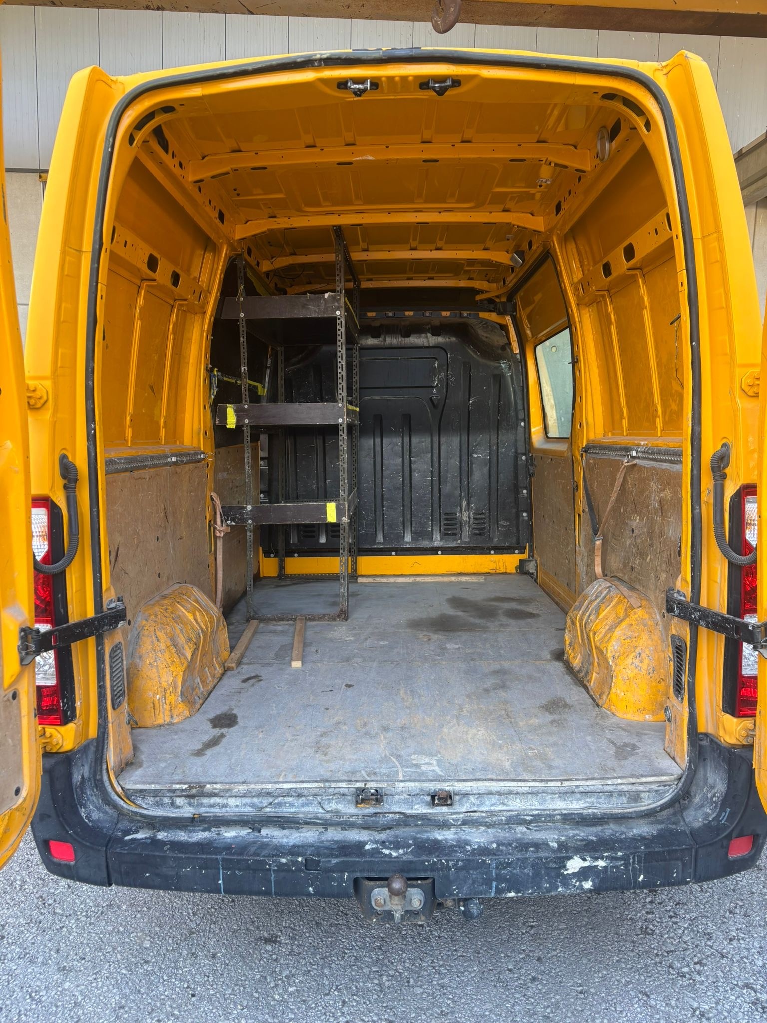 RENAULT Master T35 ENERGY 2.3dCi 145 L2H2-image-6