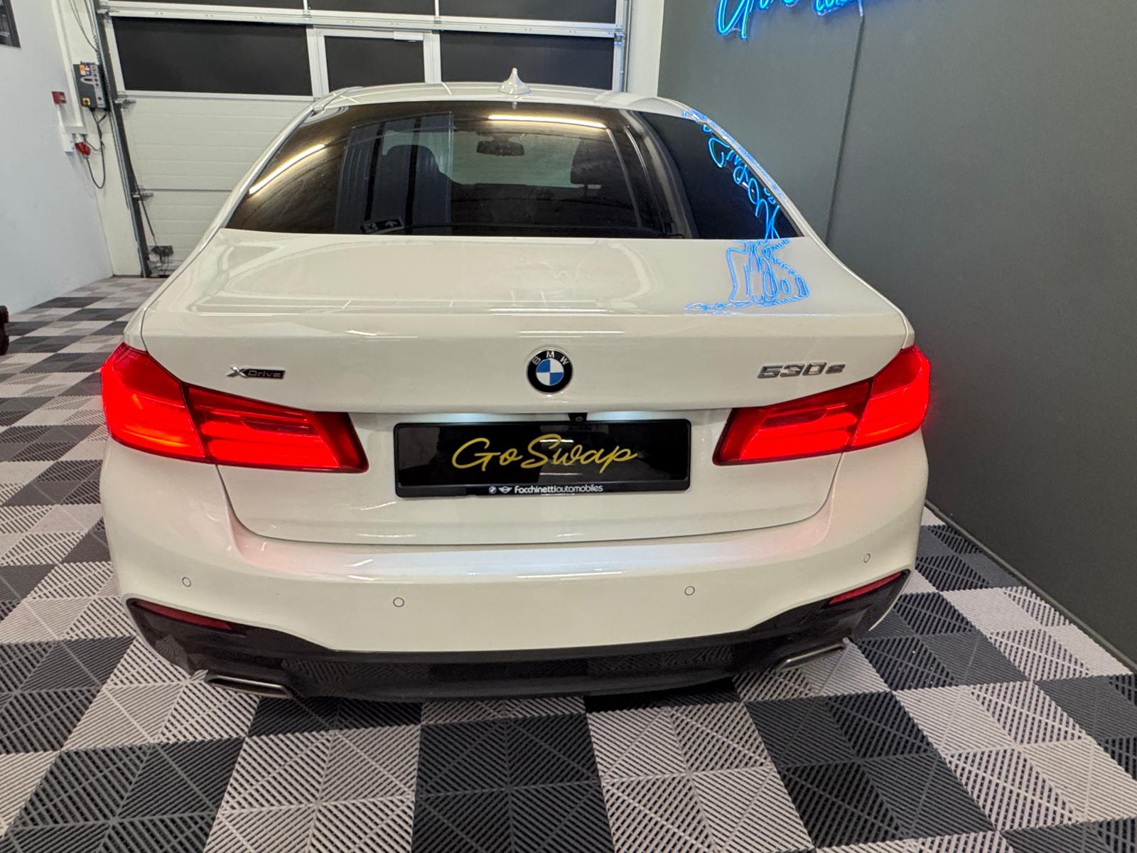 BMW 530e xDrive Pure M Sport Edition Steptronic-image-8