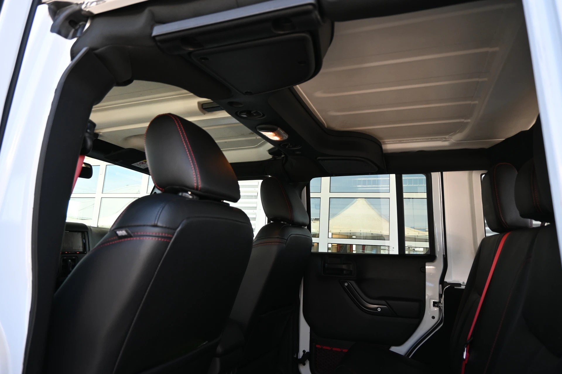 JEEP Wrangler 2.8CRD Unlimited Rubicon Recon Automat 4X4 200PS + AHK 2200kg + Frisch ab MFK 06.2026-image-10