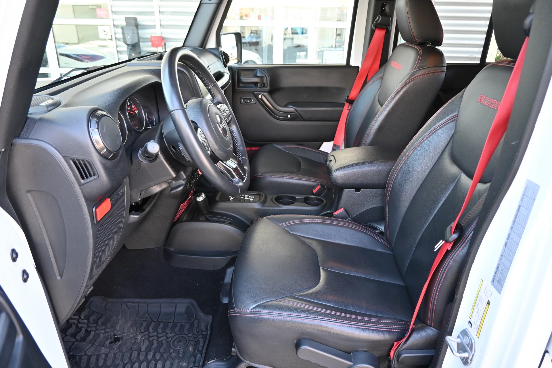 JEEP Wrangler 2.8CRD Unlimited Rubicon Recon Automat 4X4 200PS + AHK 2200kg + Frisch ab MFK 06.2026-image-12