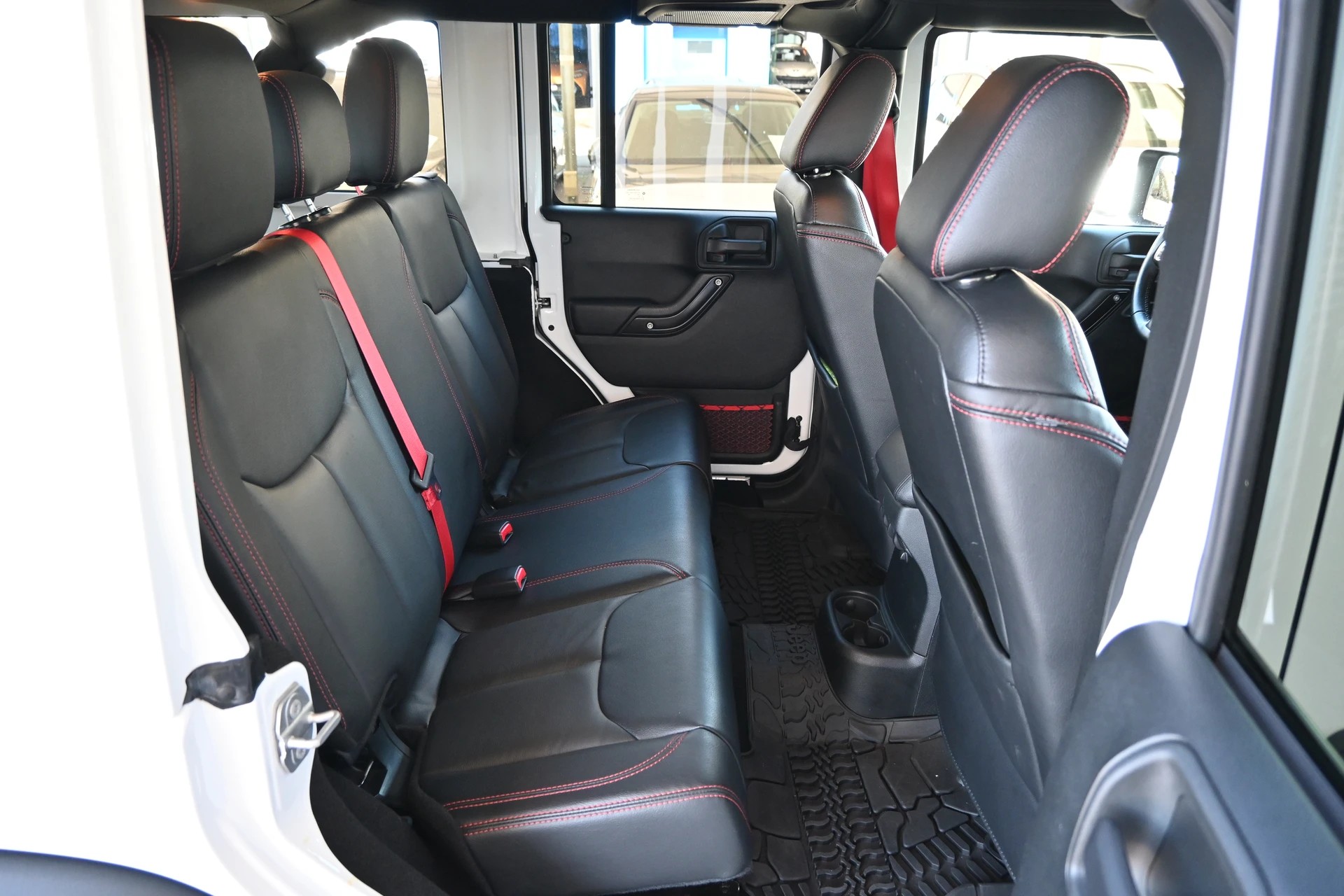 JEEP Wrangler 2.8CRD Unlimited Rubicon Recon Automat 4X4 200PS + AHK 2200kg + Frisch ab MFK 06.2026-image-16