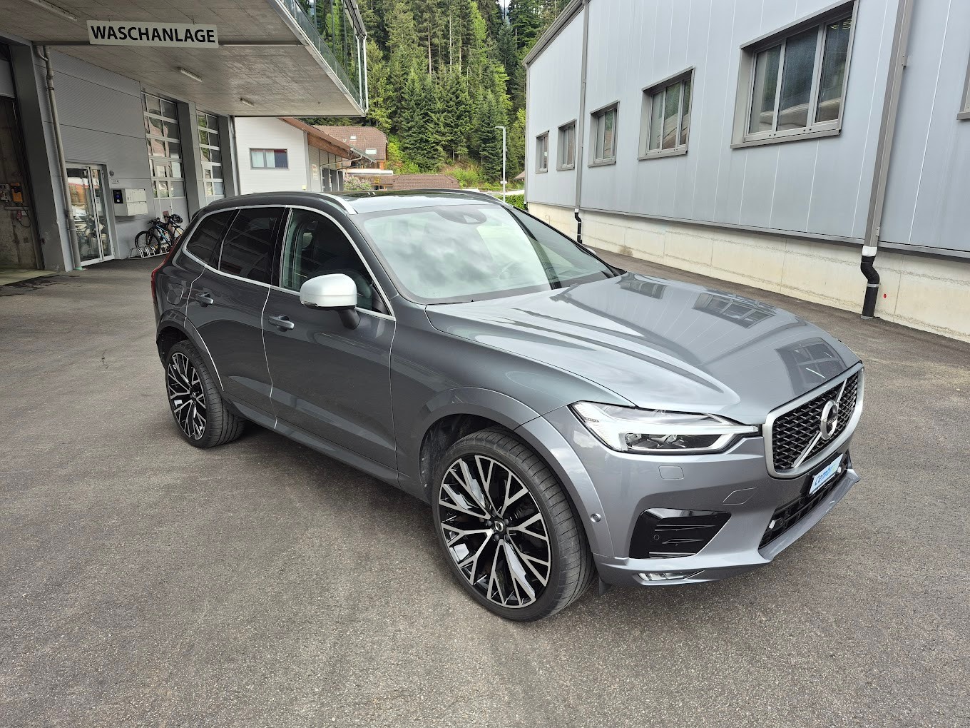 VOLVO XC60 T6 AWD R-Design Geartronic-image-6
