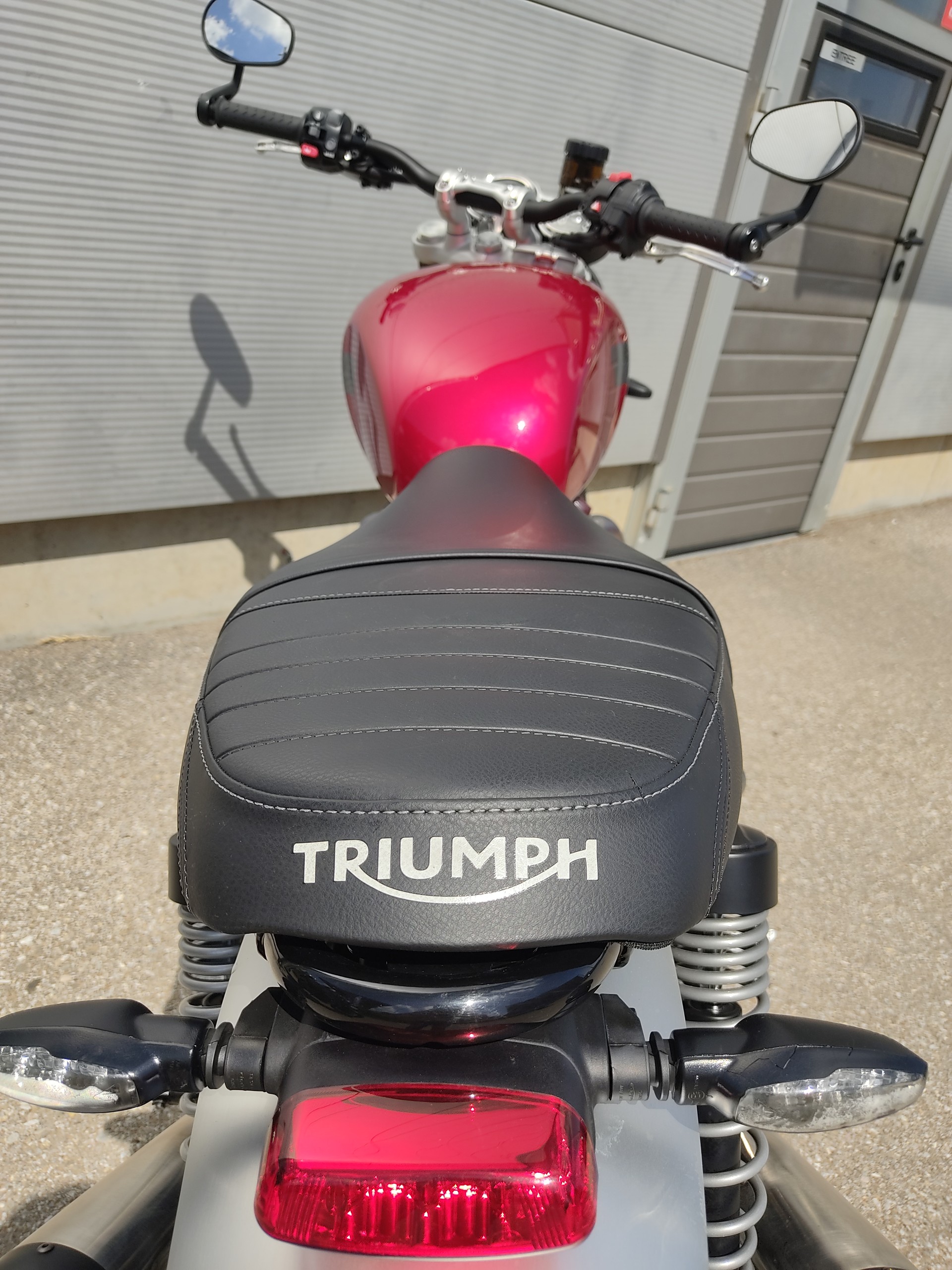 TRIUMPH Speed Twin 1200-image-6