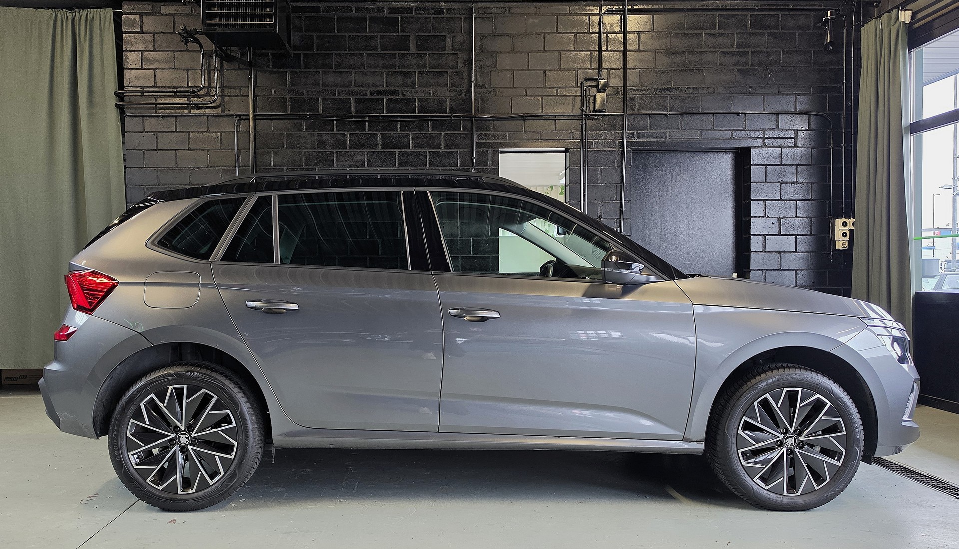 SKODA Kamiq 1.5 TSI Dynamic DSG -3 JAHRE WERKSGARANTIE--image-1