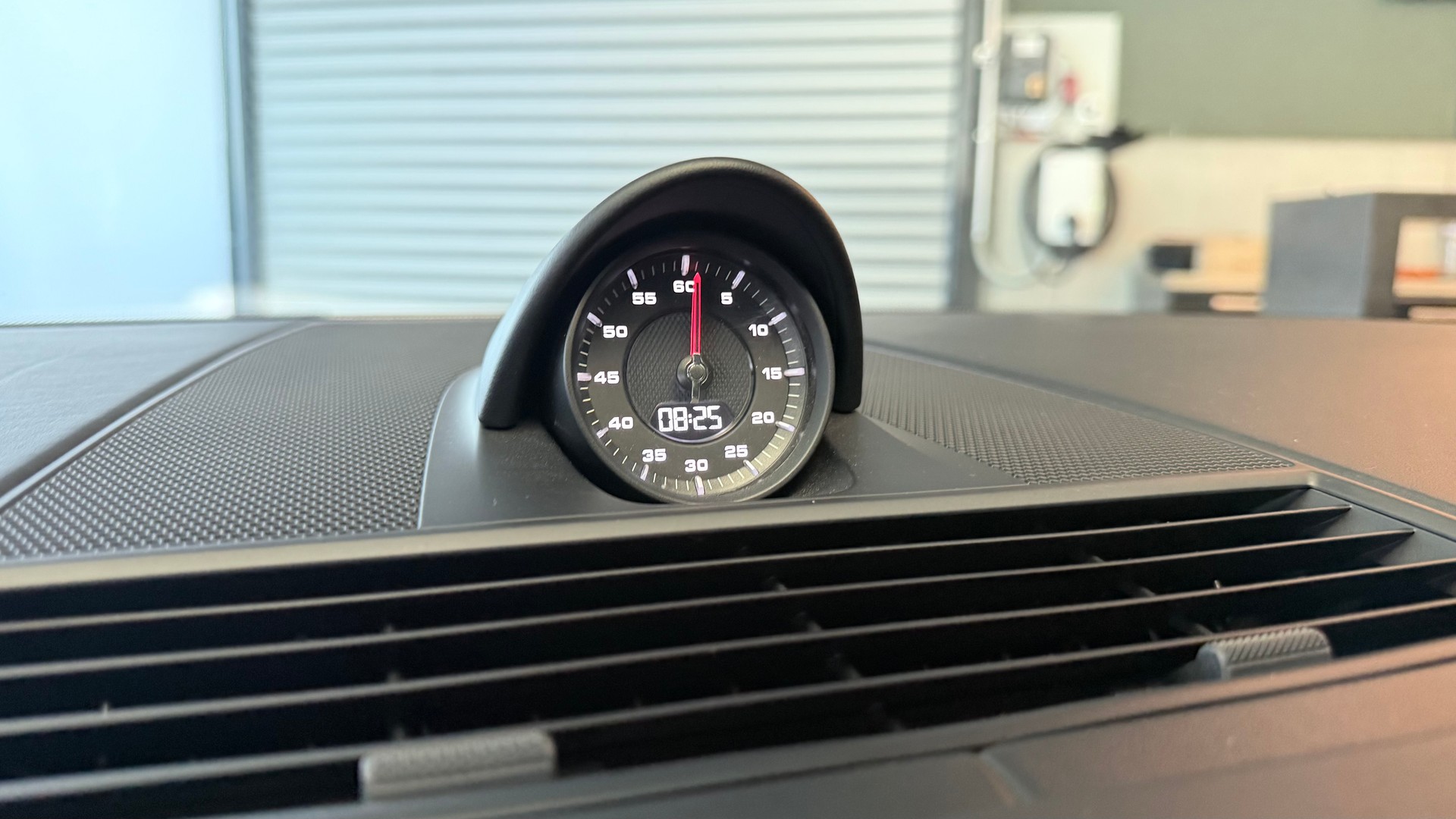 PORSCHE Panamera Sport Turismo 4.0 V8 GTS-image-14