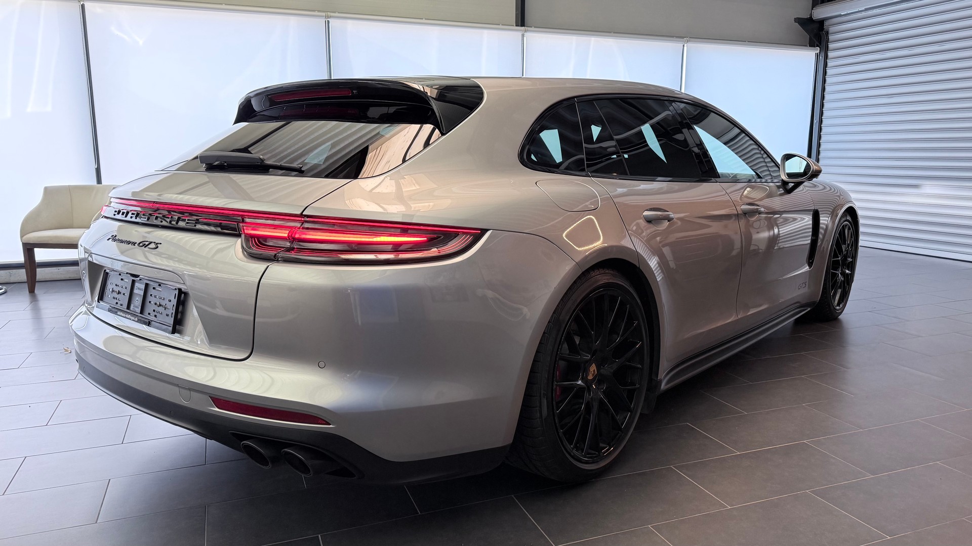 PORSCHE Panamera Sport Turismo 4.0 V8 GTS-image-21