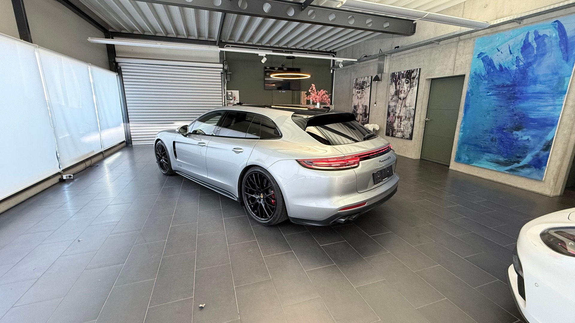 PORSCHE Panamera Sport Turismo 4.0 V8 GTS-image-18