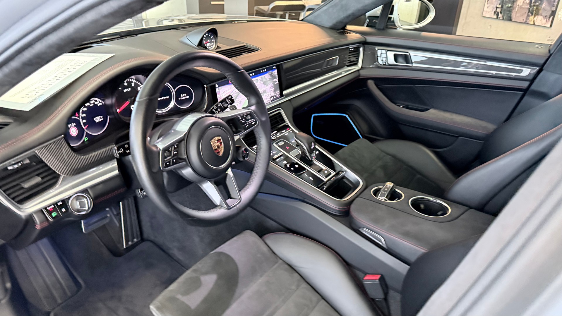PORSCHE Panamera Sport Turismo 4.0 V8 GTS-image-8