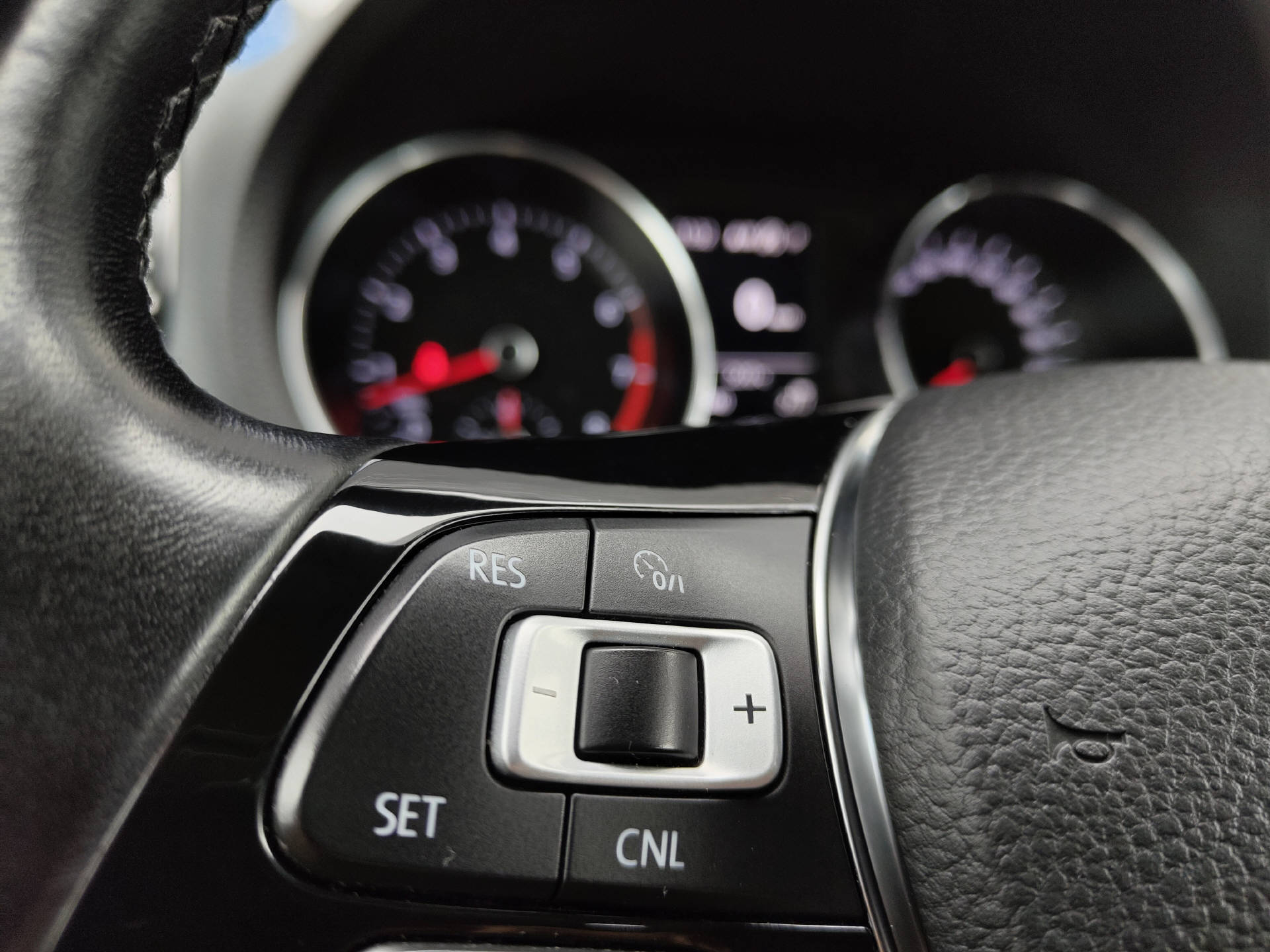 VW Polo 1.2 TSI 90 BlueMT Sound DSG-image-11