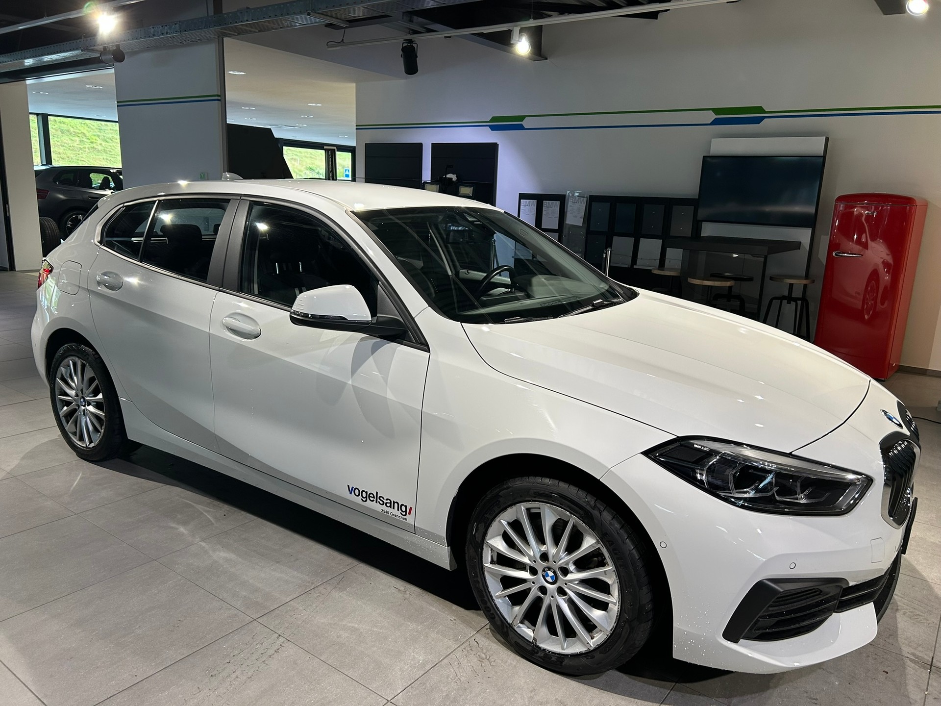 BMW 120i Steptronic-image-6