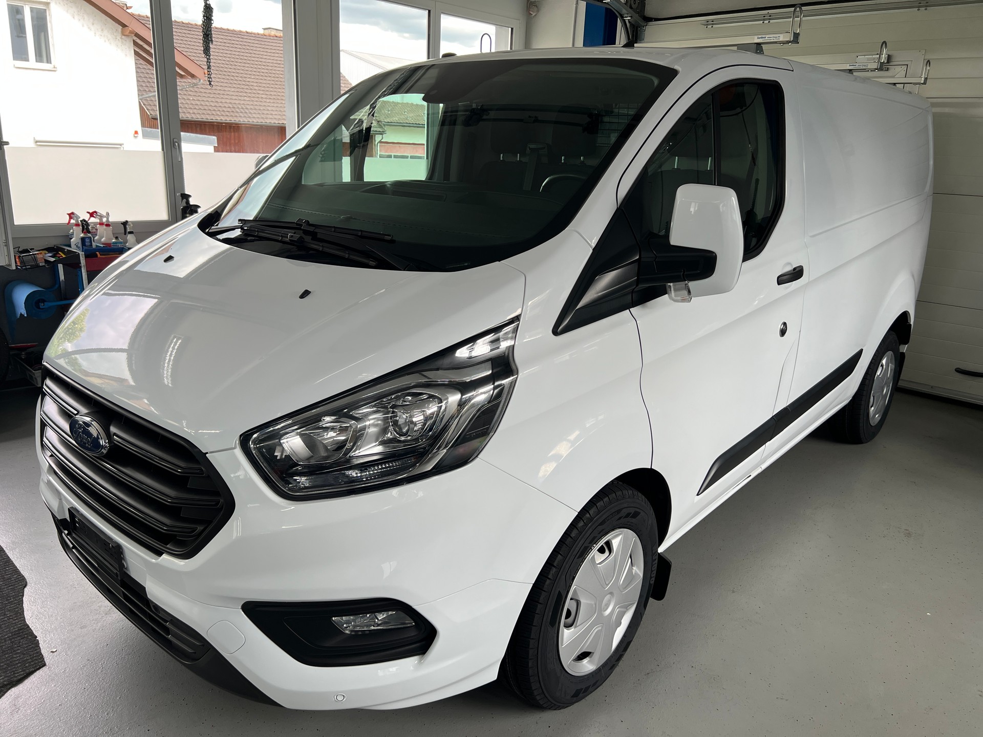 FORD Transit Custom Van 320 L1H1 Ambiente