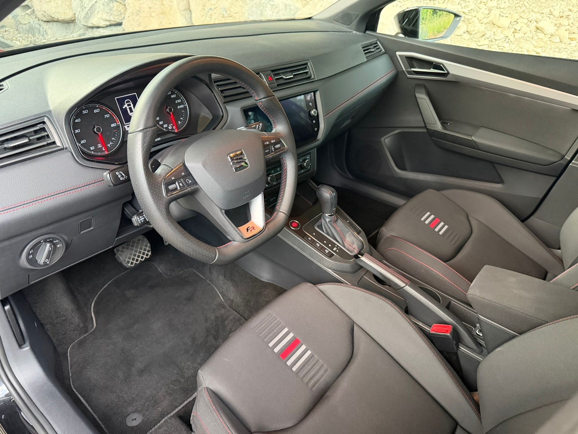 SEAT Ibiza 1.0 EcoTSI DSG Swiss FR-image-6