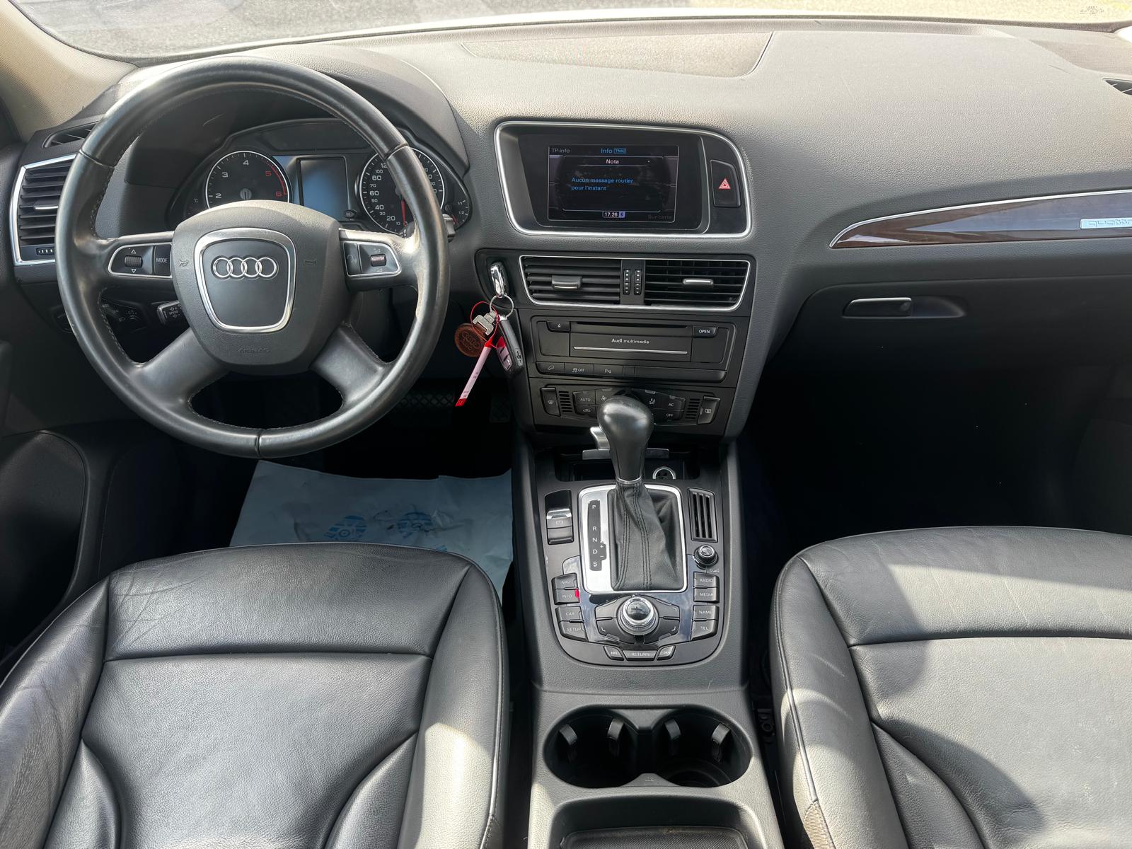 AUDI Q5 2.0 TDI quattro S-tronic-image-9