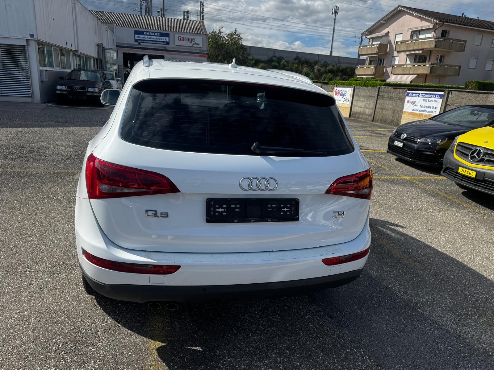 AUDI Q5 2.0 TDI quattro S-tronic-image-4