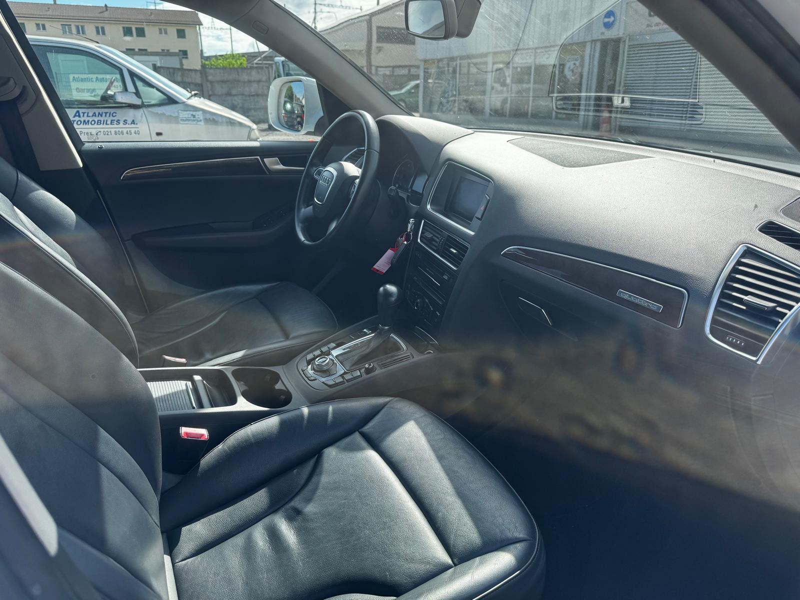 AUDI Q5 2.0 TDI quattro S-tronic-image-11