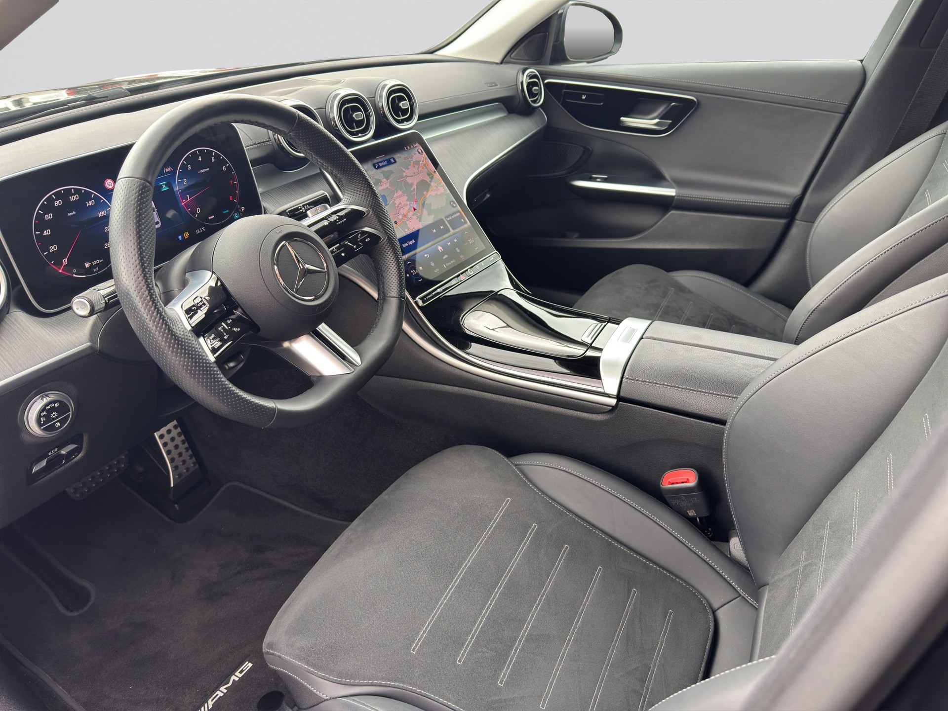 MERCEDES-BENZ C 180 AMG Line Night-image-6