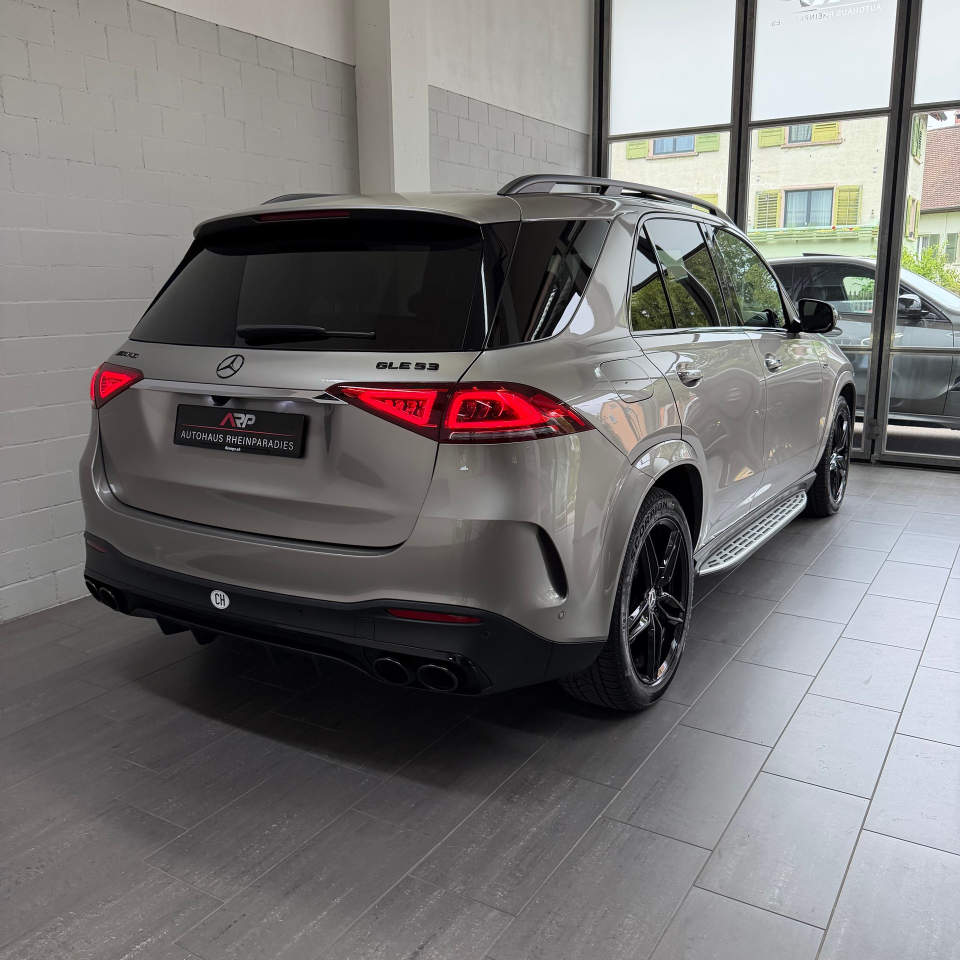 MERCEDES-BENZ GLE 53 AMG 4Matic+ 7 Plätzer-image-3