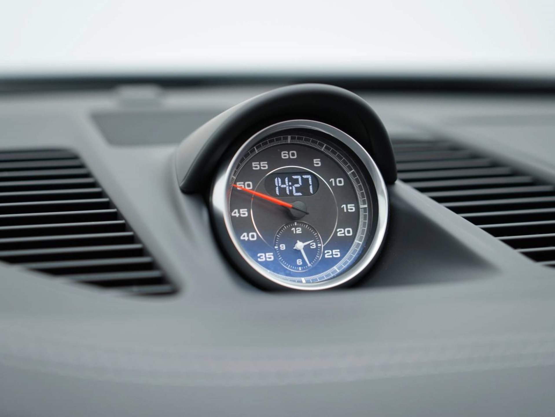 PORSCHE 911 Targa 4S-image-31