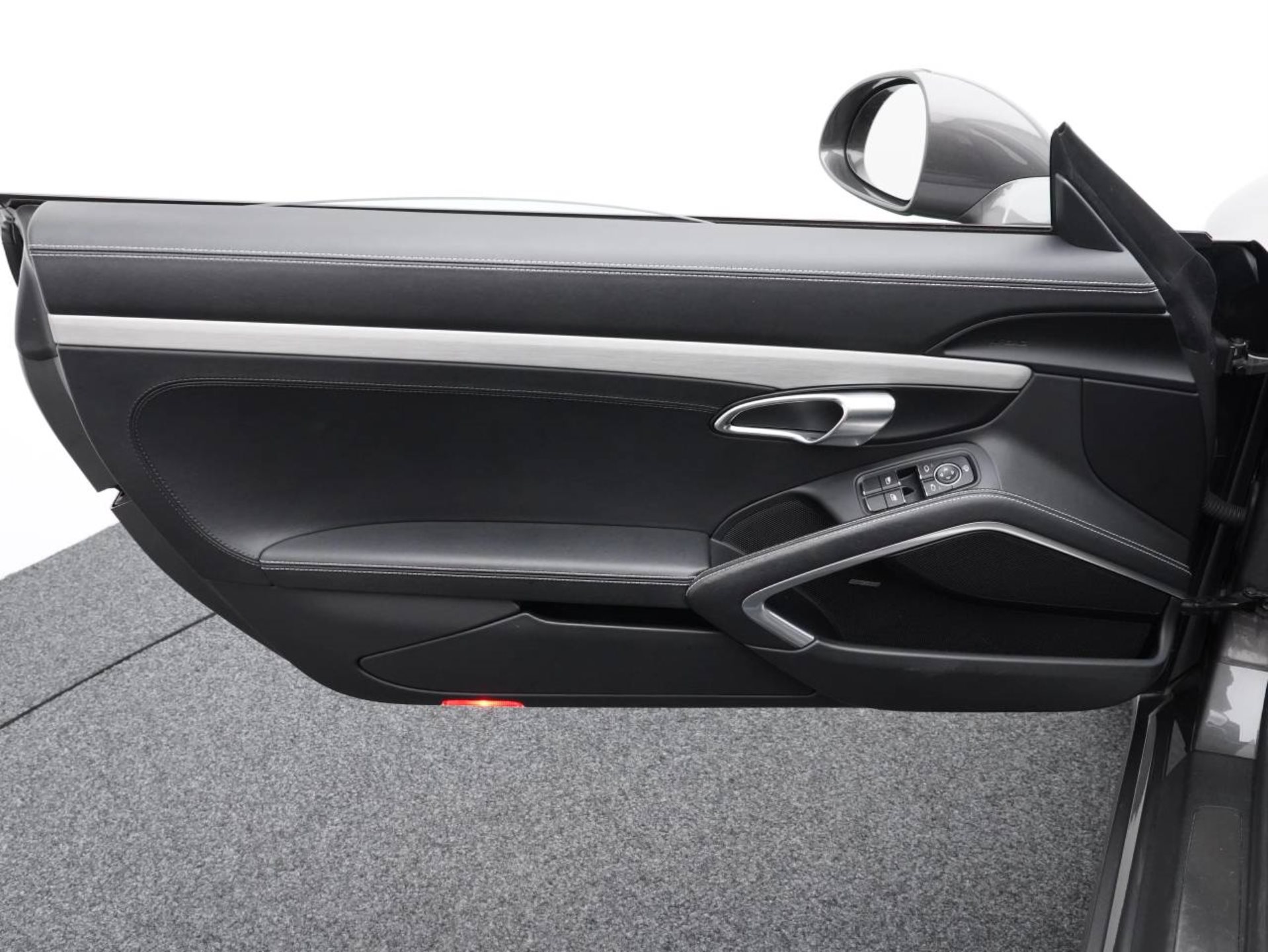 PORSCHE 911 Targa 4S-image-20