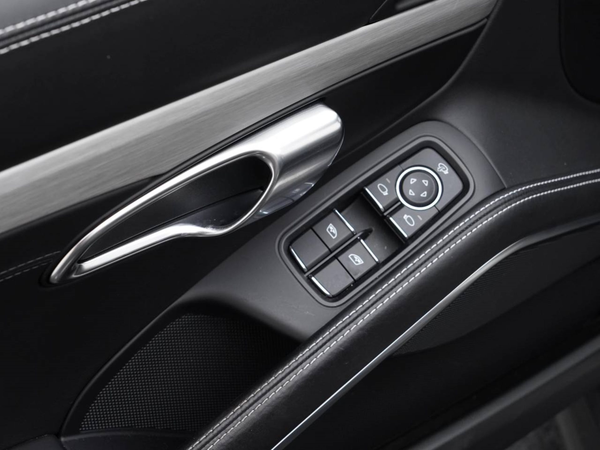 PORSCHE 911 Targa 4S-image-21