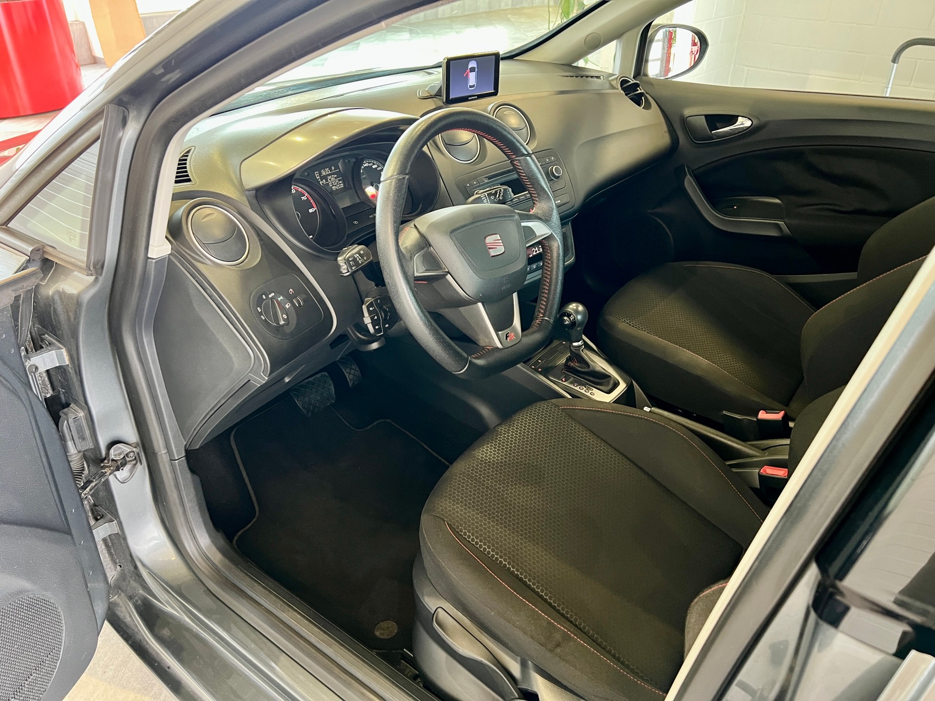SEAT Ibiza 1.2 TSI FR DSG-image-6