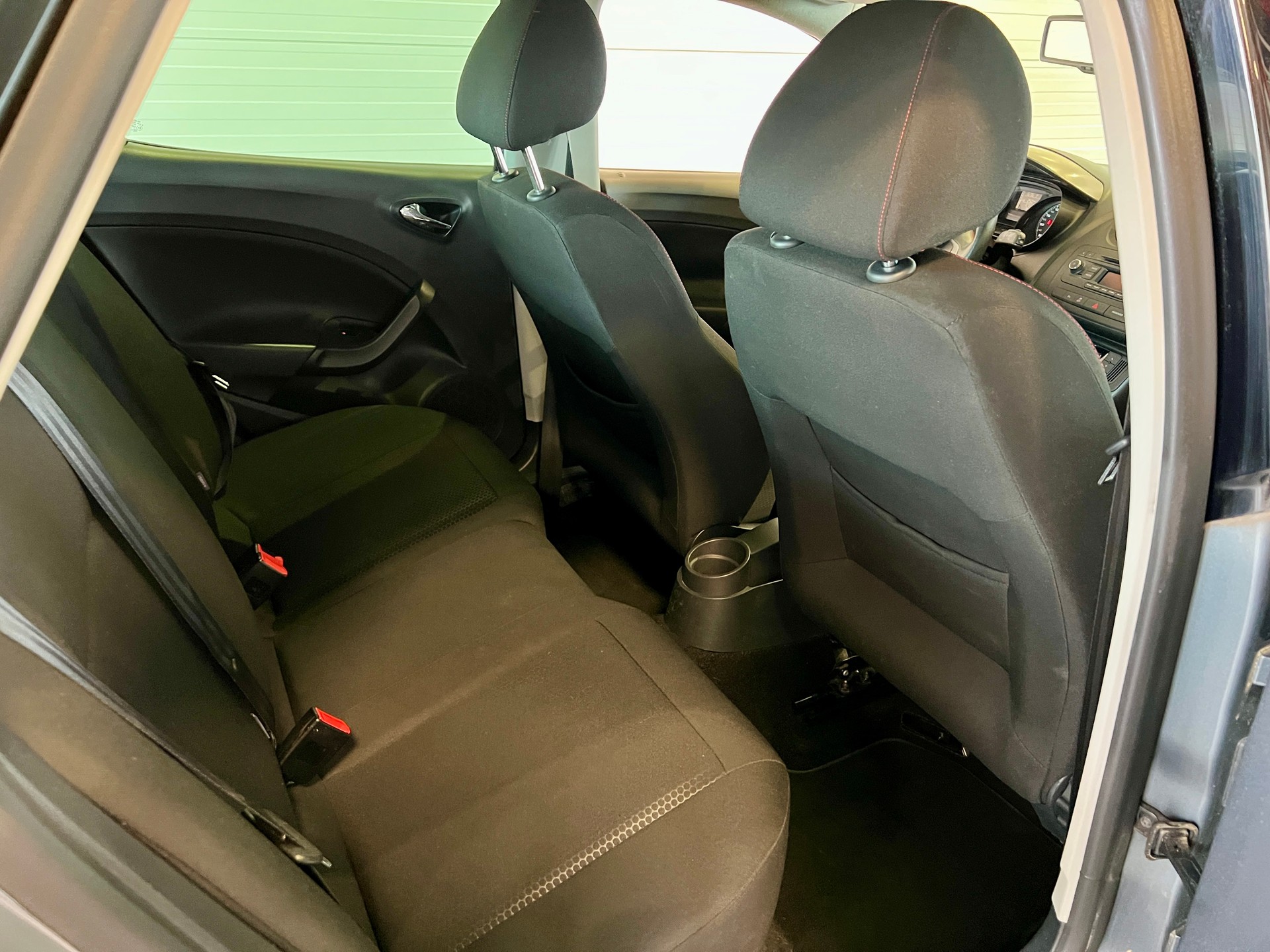SEAT Ibiza 1.2 TSI FR DSG-image-12