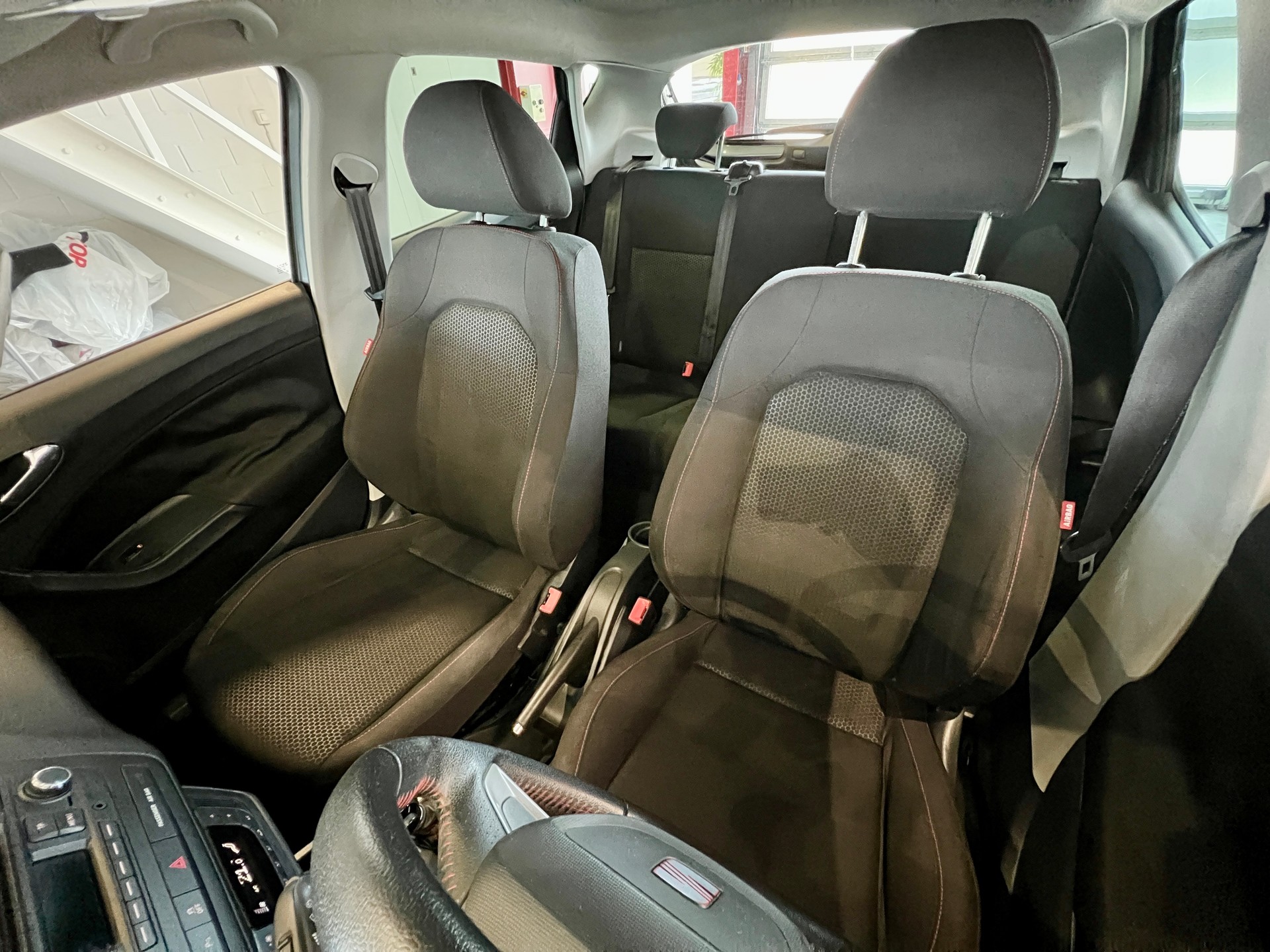 SEAT Ibiza 1.2 TSI FR DSG-image-7