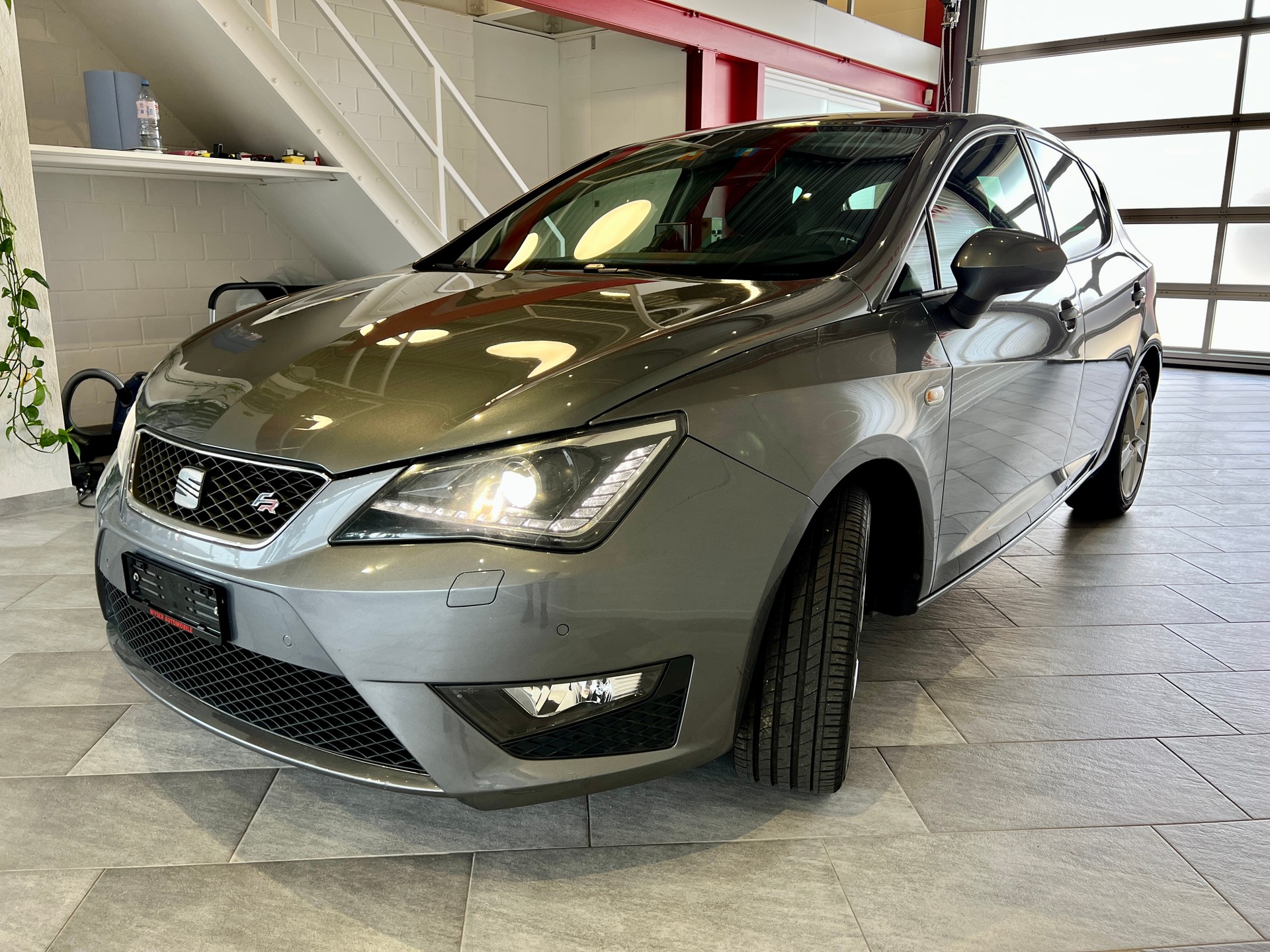 SEAT Ibiza 1.2 TSI FR DSG-image-2