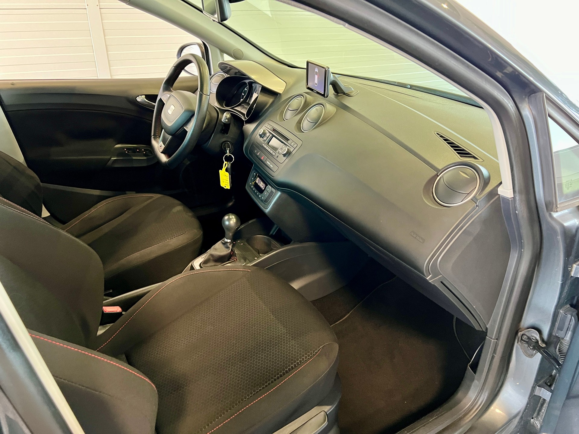 SEAT Ibiza 1.2 TSI FR DSG-image-13