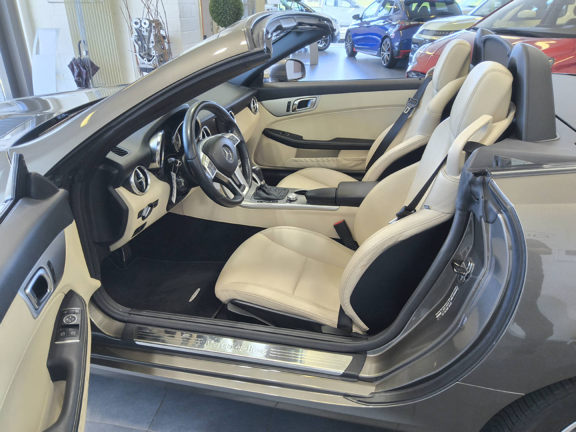 MERCEDES-BENZ SLK 200 BlueEffic. Cabriolet-image-7