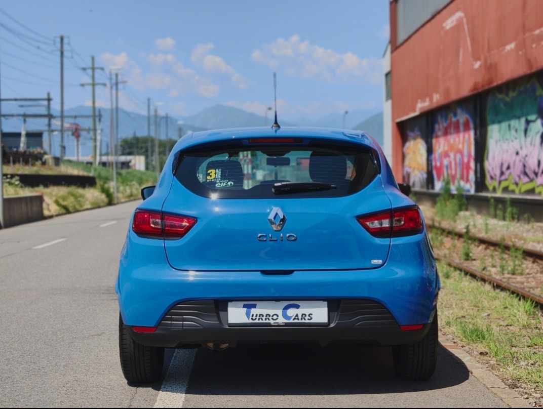 RENAULT Clio 1.2 16V Authentique-image-4