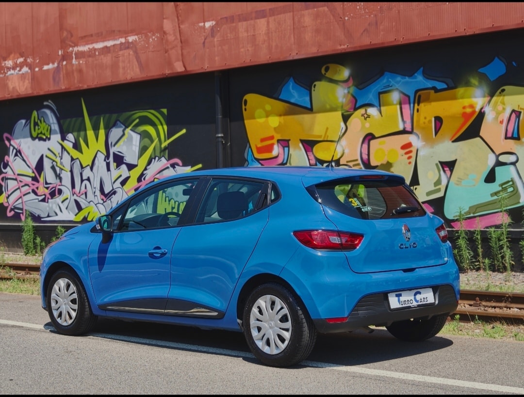 RENAULT Clio 1.2 16V Authentique-image-3