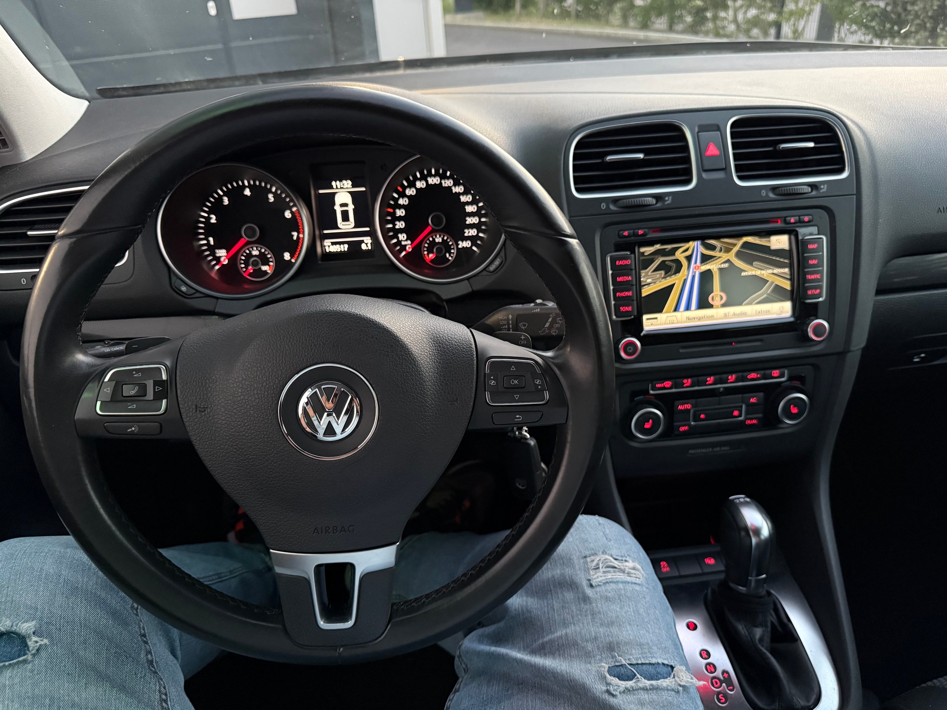 VW Golf 1.4 TSI Team DSG-image-9