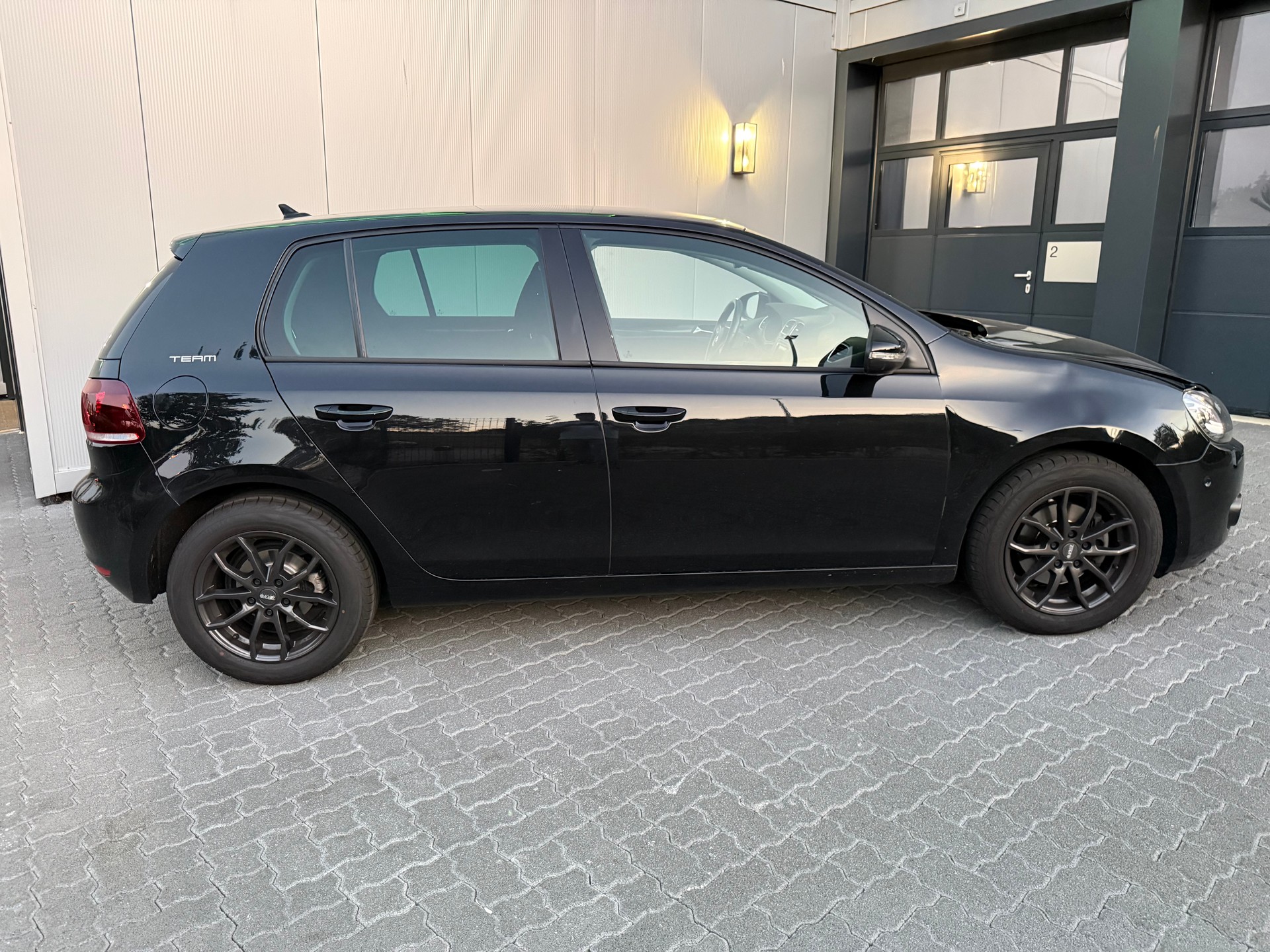VW Golf 1.4 TSI Team DSG-image-2