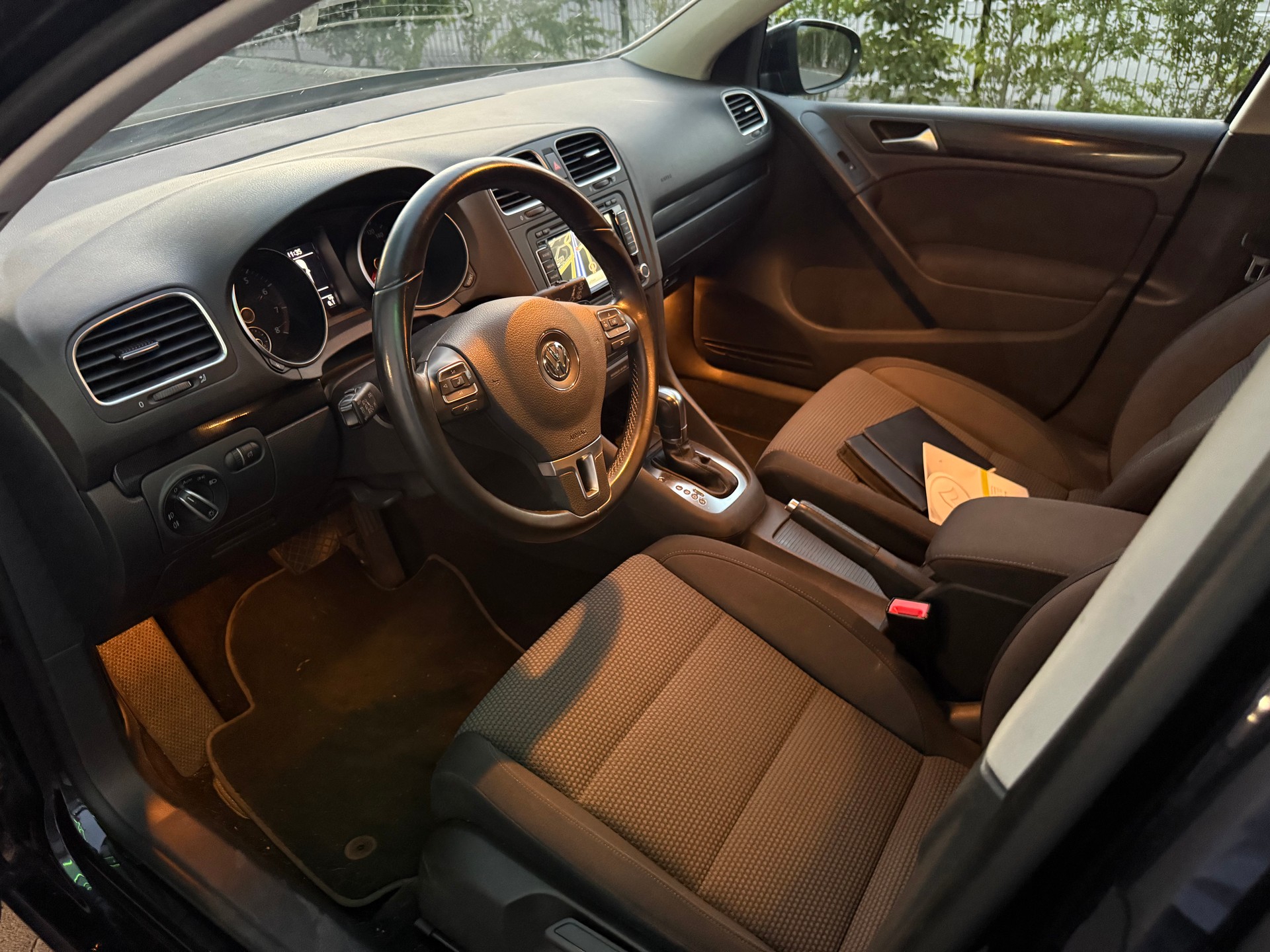 VW Golf 1.4 TSI Team DSG-image-11