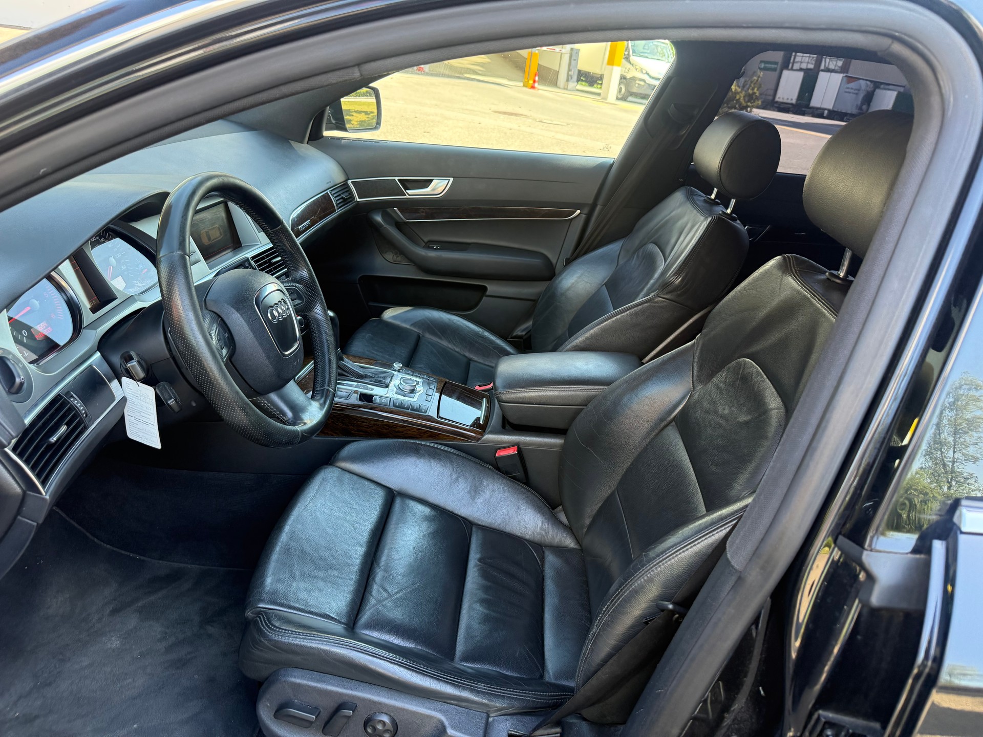 AUDI A6 allroad 3.0 TDI quattro-image-6