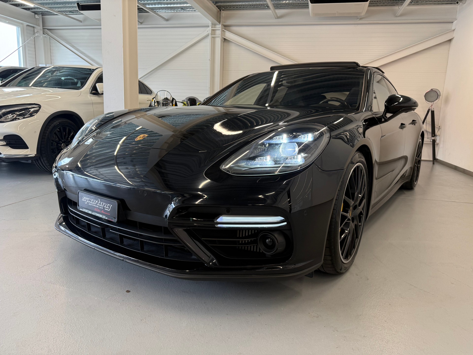 PORSCHE Panamera Turbo PDK Fulls Carbone-image-11