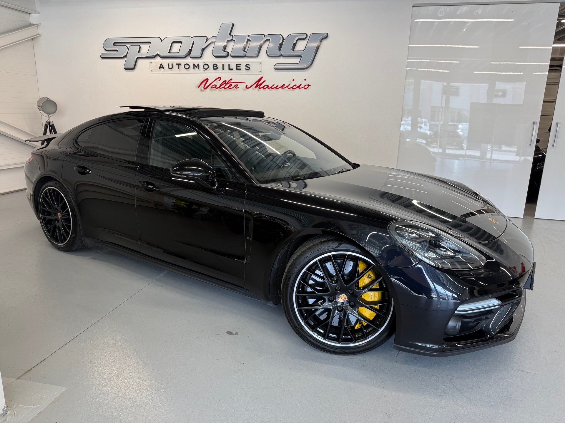 PORSCHE Panamera Turbo PDK Fulls Carbone-image-1