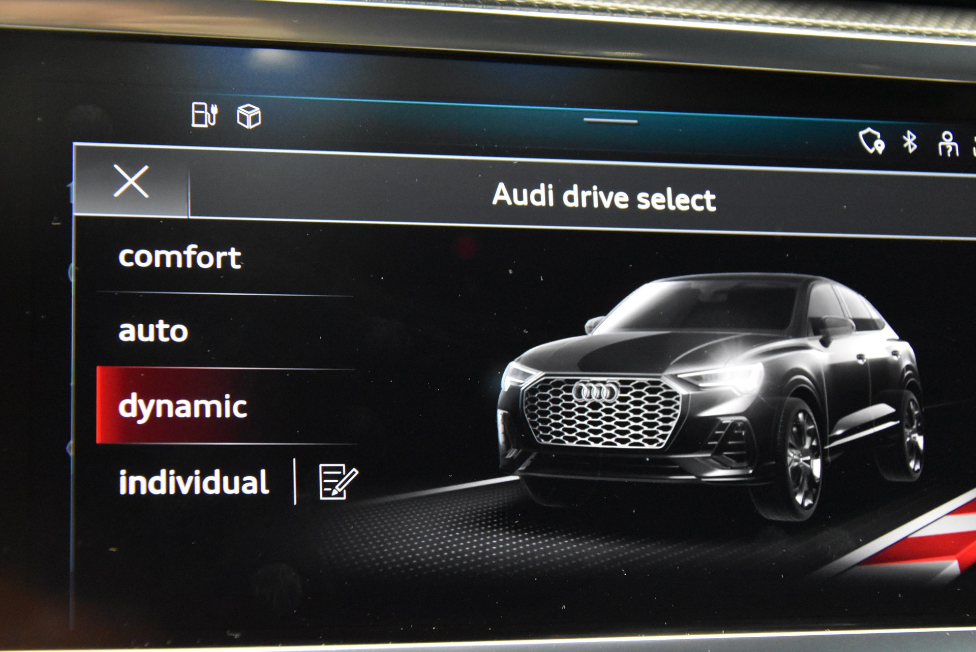 AUDI Q3 Sportback 45 TFSI e S line S-tronic-image-9