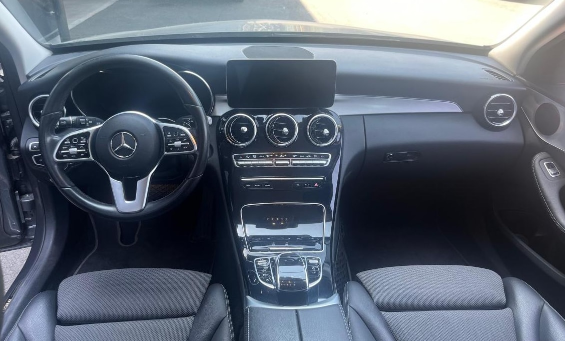 MERCEDES-BENZ C 220 d Avantgarde 4Matic 9G-Tronic-image-4