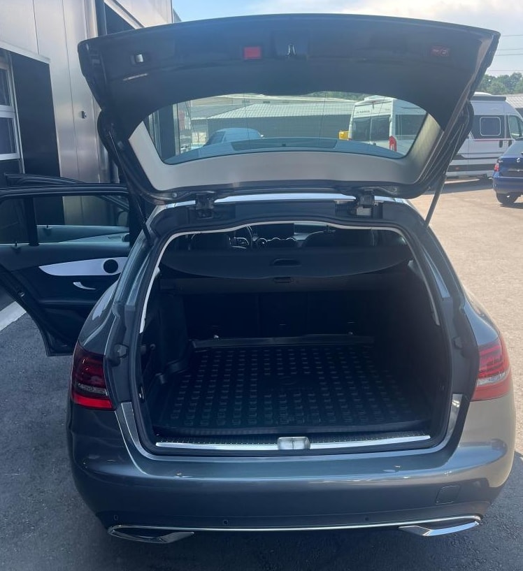 MERCEDES-BENZ C 220 d Avantgarde 4Matic 9G-Tronic-image-10
