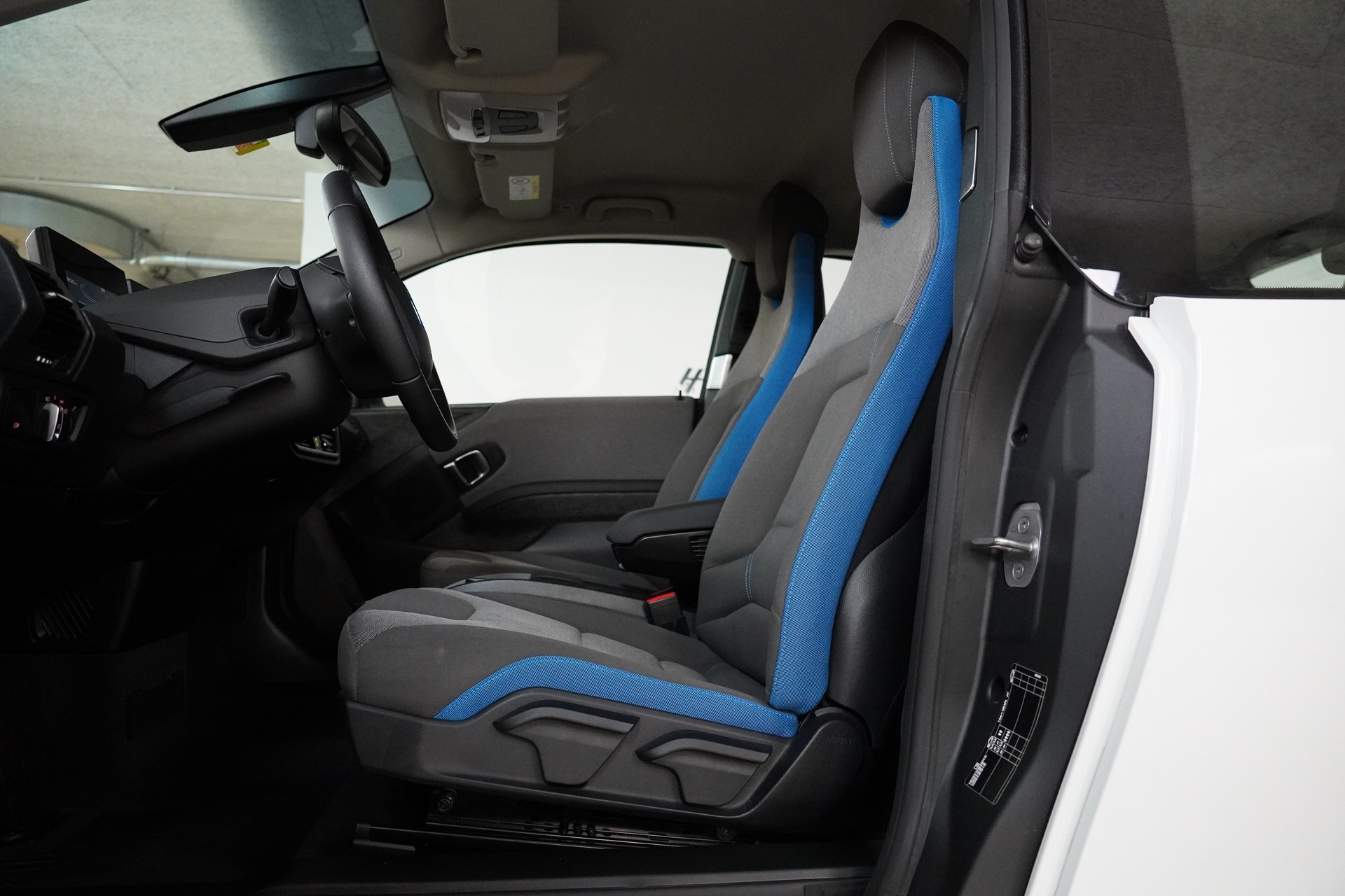 BMW i3s (120Ah) Fleet Edition-image-13