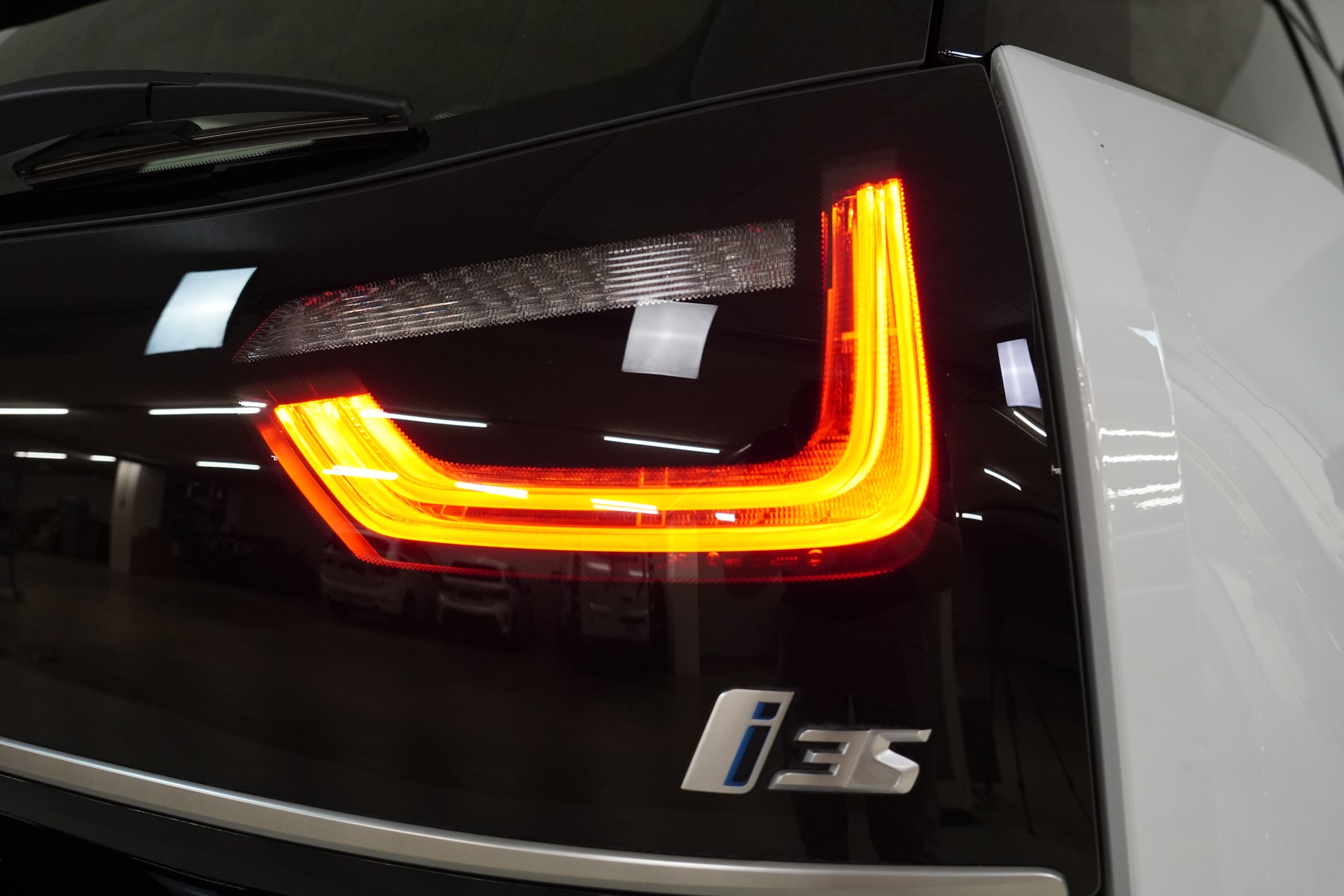 BMW i3s (120Ah) Fleet Edition-image-11
