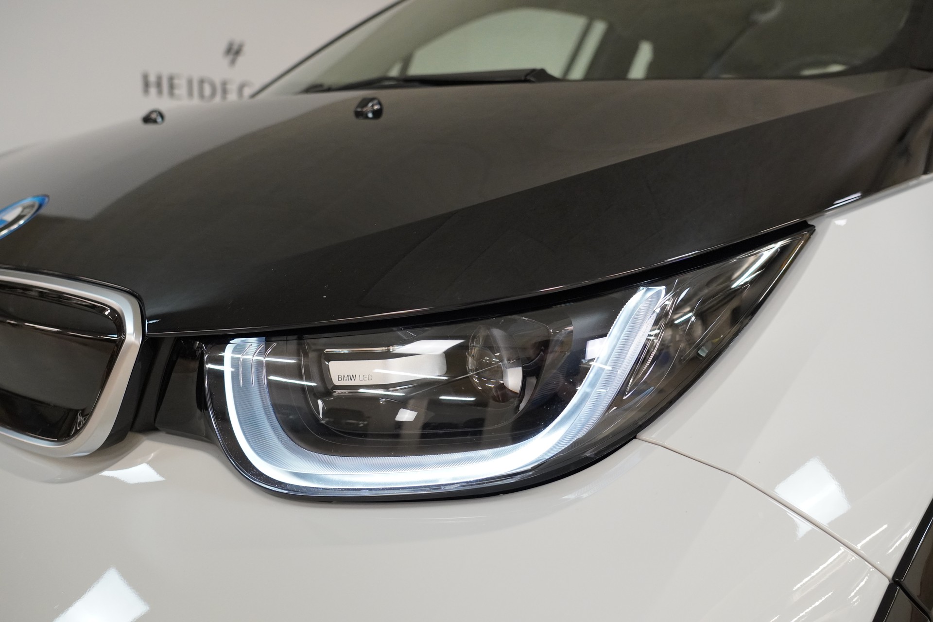 BMW i3s (120Ah) Fleet Edition-image-8